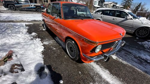 1974 BMW 2002tii exterior 2